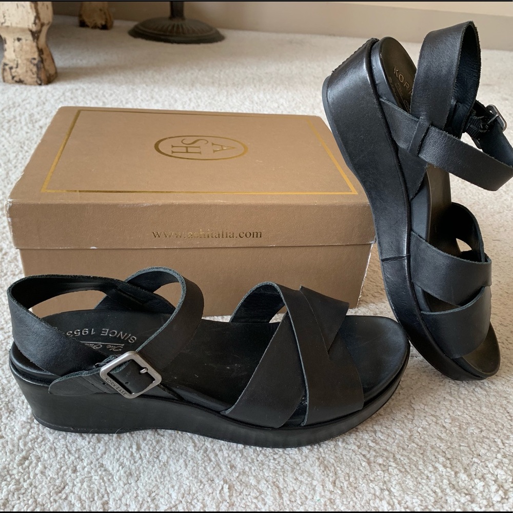 Kork-Ease Black wedge leather sandals